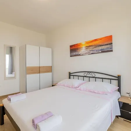Stanic - Apt- A1 Sunset By Interhome Apartman