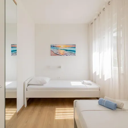 Stanic - Apt- A1 Sunset By Interhome *